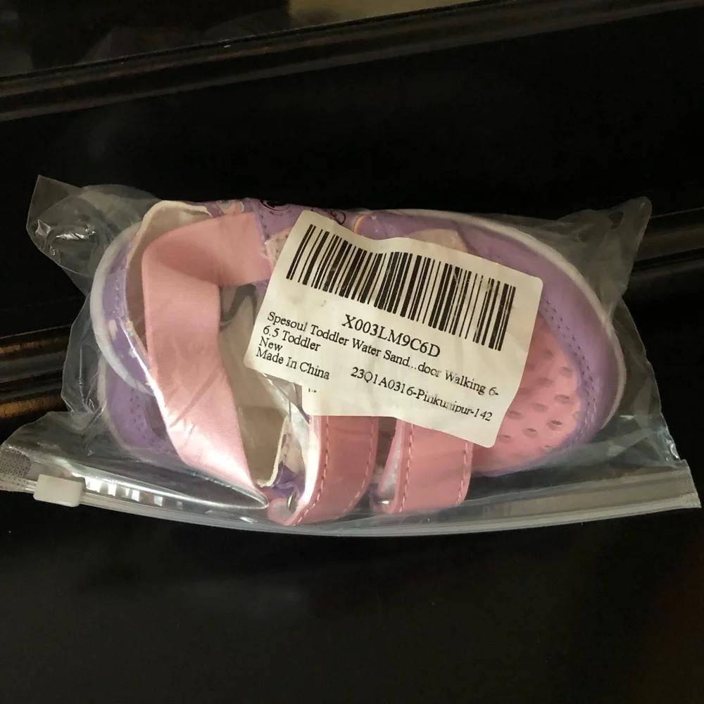 NWT Spesoul Toddler Water Sandals